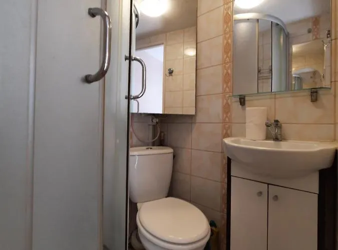 Krotkoterminowy Kat Apartment